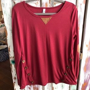 Leo Rossi Nicole L/S Top Wine Faux Suede & Buttons